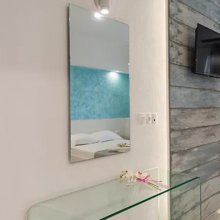 Del Soll Aparthotel Polychrono