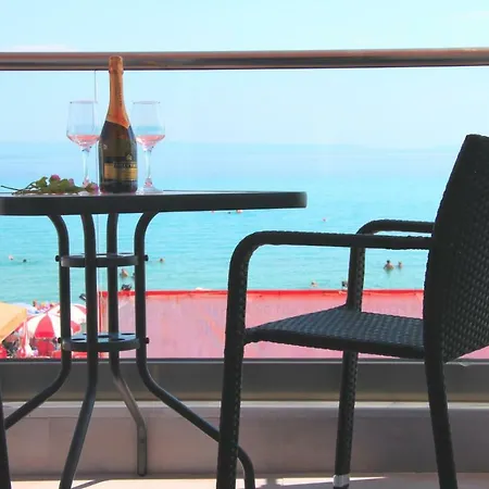 Aparthotel Del Soll Polychrono